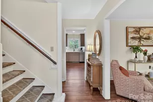 3719 Huckleberry Rd, Charlotte, NC 28210 - Photo 6