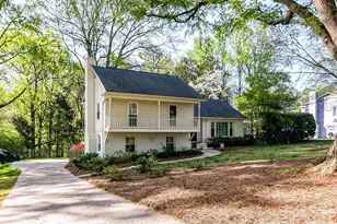 3719 Huckleberry Rd, Charlotte, NC 28210 - Photo 4