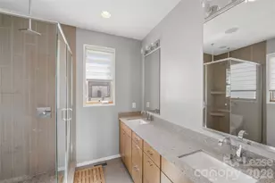 919 Westbrook Dr, Charlotte, NC 28202 - Photo 4