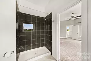 633 McNinch St, Charlotte, NC 28208 - Photo 10