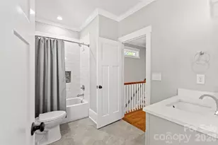 2315 Dundeen St, Charlotte, NC 28216 - Photo 32