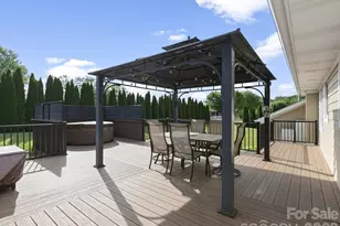 3 Fieldcrest Dr, Candler, NC 28715 - Photo 8