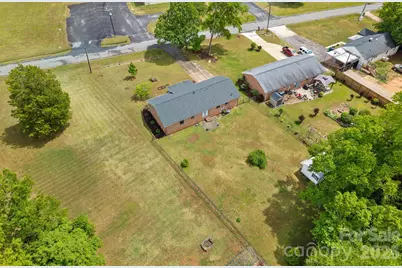 6131 Kinghurst Drive, Charlotte, NC 28216 - Photo 32