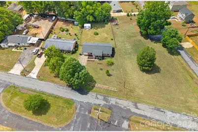 6131 Kinghurst Drive, Charlotte, NC 28216 - Photo 30