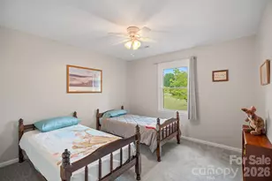 6131 Kinghurst Dr, Charlotte, NC 28216 - Photo 18