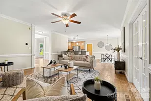 7068 Kidwelly Ln, Matthews, NC 28104 - Photo 8