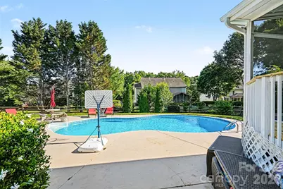 7068 Kidwelly Lane, Matthews, NC 28104 - Photo 32