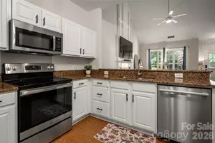 820 Autumn Rain Ln, Charlotte, NC 28209 - Photo 8