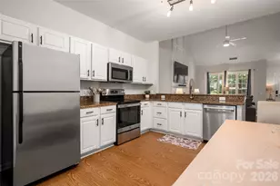 820 Autumn Rain Ln, Charlotte, NC 28209 - Photo 12