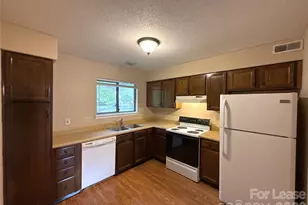 2800 Heathstead Place, Charlotte, NC 28210 - Photo 8