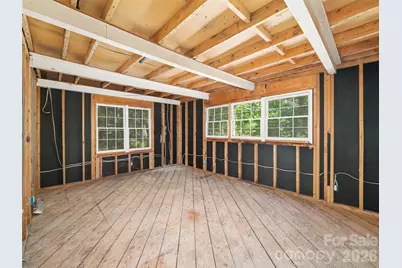 639 Hunter Street, Burnsville, NC 28714 - Photo 4