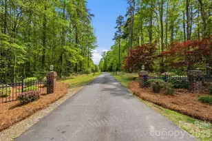 5675 Hwy 55 Hwy E, Clover, SC 29710 - Photo 4
