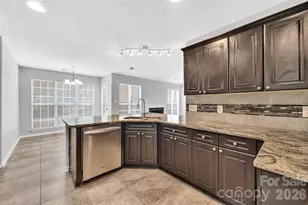 14422 Southbridge Forest Dr, Charlotte, NC 28273 - Photo 10