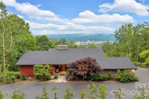 24 Westhaven Dr, Asheville, NC 28804 - Photo 2