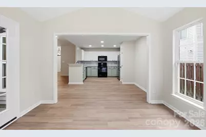 5123 Sunburst Lane, Charlotte, NC 28213 - Photo 6