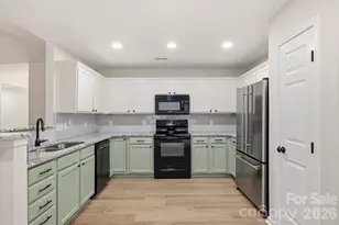5123 Sunburst Ln, Charlotte, NC 28213 - Photo 4