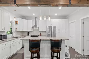 100 Hibriten Dr, Asheville, NC 28801 - Photo 6