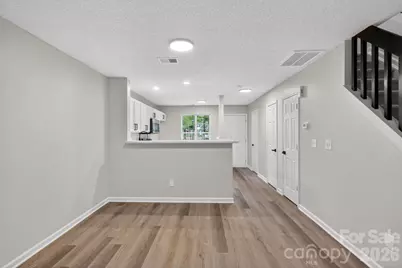 6762 Cypress Tree Lane, Charlotte, NC 28215 - Photo 6