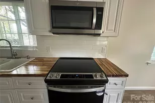 1016 Underwood Rd, Matthews, NC 28104 - Photo 14