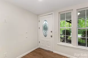 1016 Underwood Rd, Matthews, NC 28104 - Photo 4