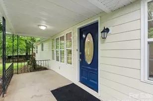 1016 Underwood Rd, Matthews, NC 28104 - Photo 2