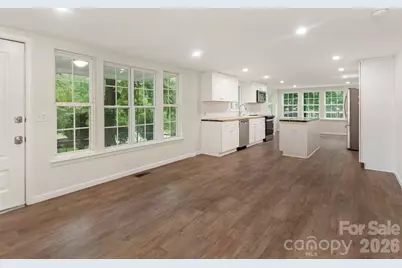 1016 Underwood Road, Matthews, NC 28104 - Photo 6