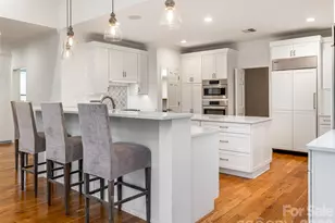 307 S Braeside Ct, Asheville, NC 28803 - Photo 10