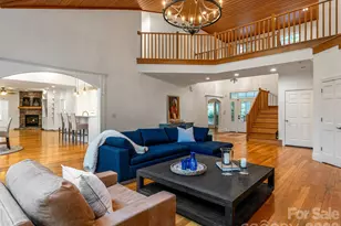307 S Braeside Ct, Asheville, NC 28803 - Photo 8