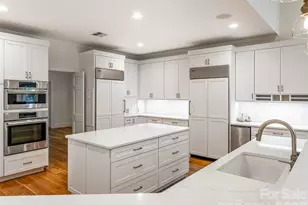 307 S Braeside Ct, Asheville, NC 28803 - Photo 12