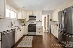 4601 General Pershing Dr, Charlotte, NC 28209 - Photo 10