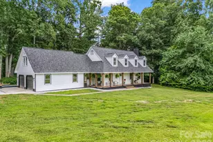 213 Raintree Dr, Hendersonville, NC 28791 - Photo 2