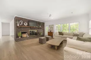1800 Chestnut Ln, Matthews, NC 28104 - Photo 14