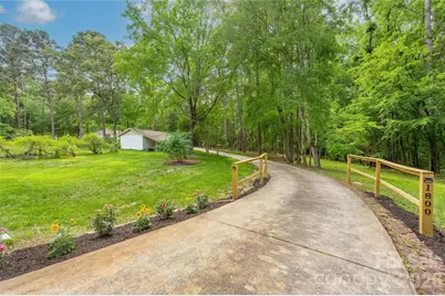 1800 Chestnut Lane, Matthews, NC 28104 - Photo 46