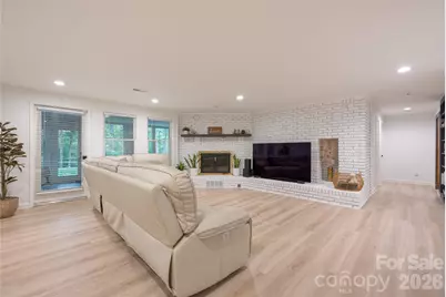 1800 Chestnut Lane, Matthews, NC 28104 - Photo 32