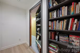 1800 Chestnut Ln, Matthews, NC 28104 - Photo 36