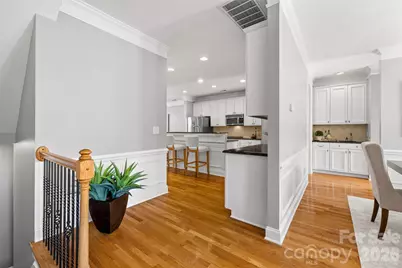 7810 Springs Village Lane, Charlotte, NC 28226 - Photo 8