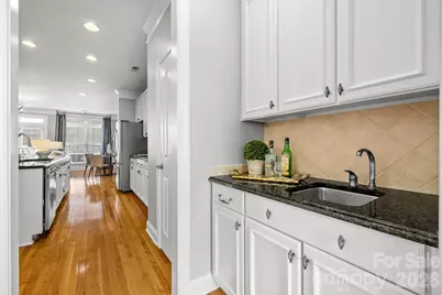 7810 Springs Village Lane, Charlotte, NC 28226 - Photo 6