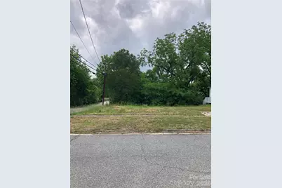 610 S Yadkin Avenue S, Spencer, NC 28159 - Photo 6
