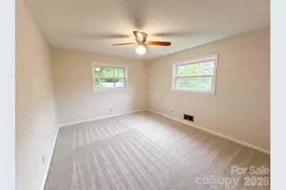 128 Greenview Drive, Kannapolis, NC 28081 - Photo 10