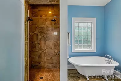 611 E 37th Street, Charlotte, NC 28205 - Photo 12