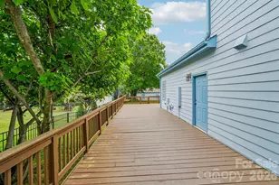 611 E 37th St, Charlotte, NC 28205 - Photo 28