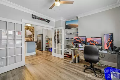 611 E 37th Street, Charlotte, NC 28205 - Photo 16