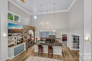 611 E 37th St, Charlotte, NC 28205 - Photo 6