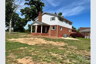 1162 Broadway Street #1162 Broadway St, Claremont, NC 28610 - Photo 2