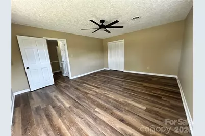 1162 Broadway Street #1162 Broadway St, Claremont, NC 28610 - Photo 18