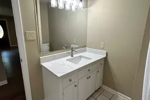 1162 Broadway St, Claremont, NC 28610 - Photo 10