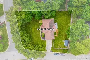 1305 Mill Race Ln, Matthews, NC 28104 - Photo 2
