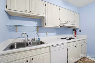 4754 Hedgemore Drive #N, Charlotte, NC 28209 - Photo 18
