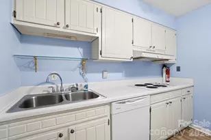 4754 Hedgemore Dr, Charlotte, NC 28209 - Photo 18