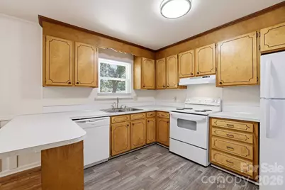 225 Middleton Avenue, Matthews, NC 28104 - Photo 12